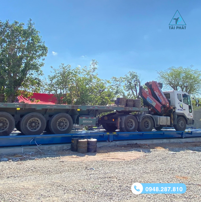 ⚠️ Các Lỗi Thường Gặp Khi Sử Dụng Trạm Cân Xe Tải Điện Tử và Cách Khắc Phục 4 Xe tải quá tải trọng của cân